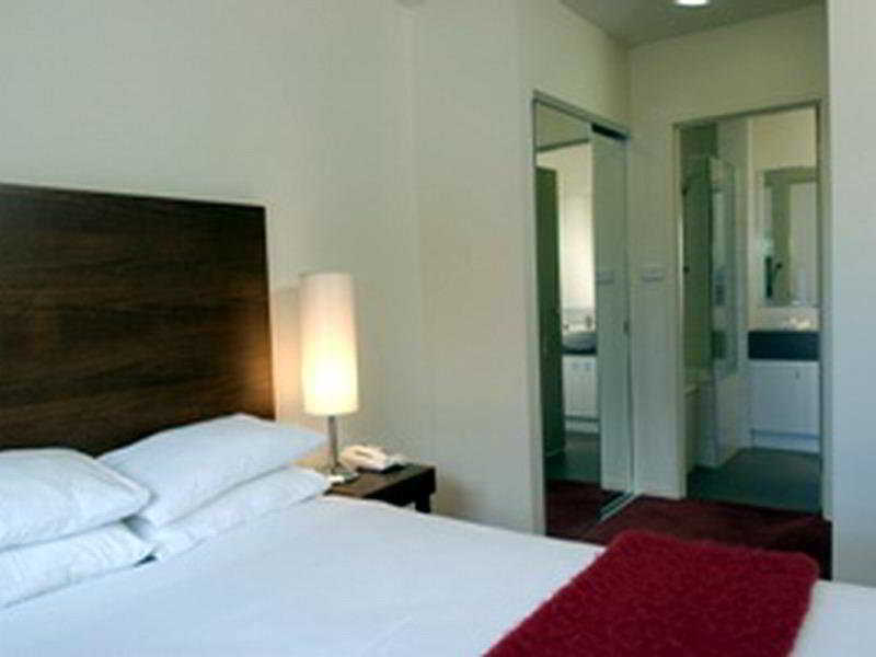Punthill Burwood Aparthotel Екстериор снимка