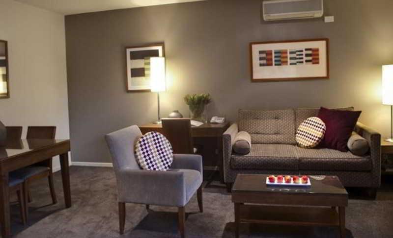 Punthill Burwood Aparthotel Екстериор снимка
