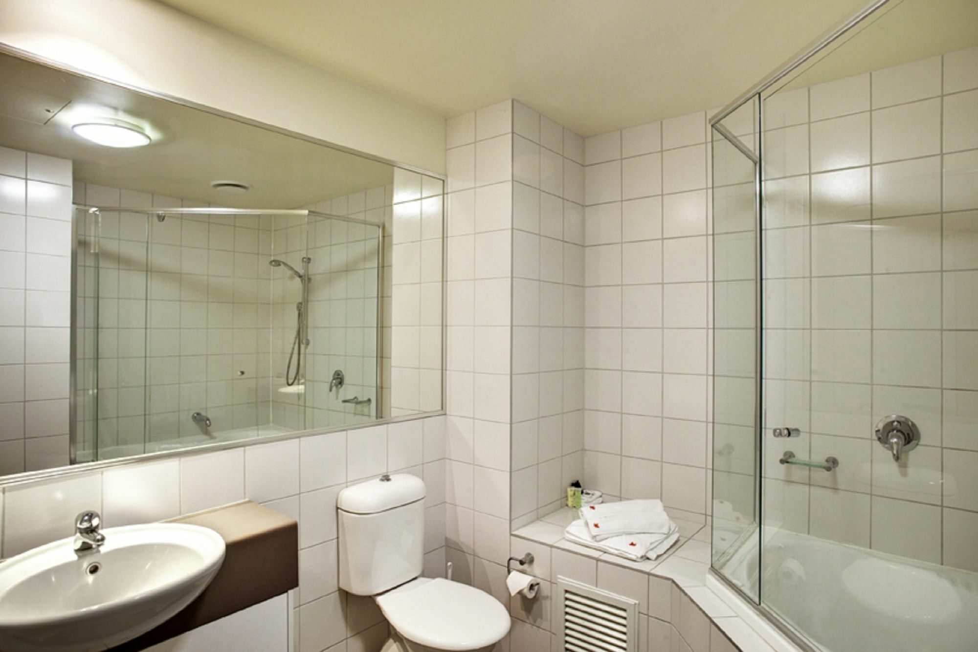Punthill Burwood Aparthotel Екстериор снимка